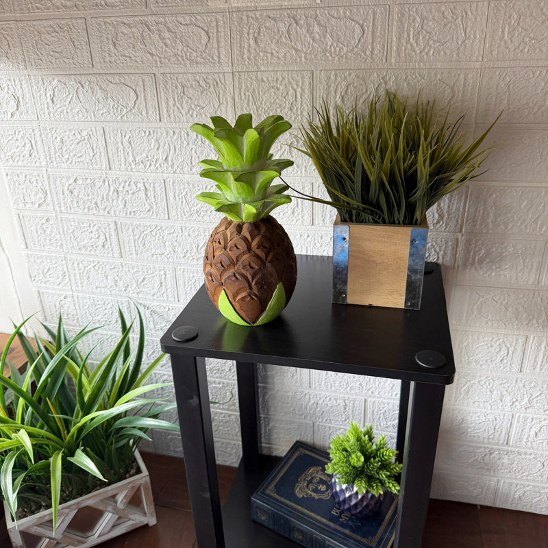 Figurine ananas en bois sculptée à la main
