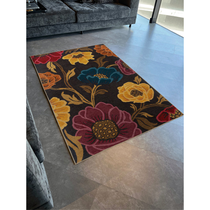 Yazlin Floral Indoor / Outdoor Rug, Rectangle 4'4" x 6'3"