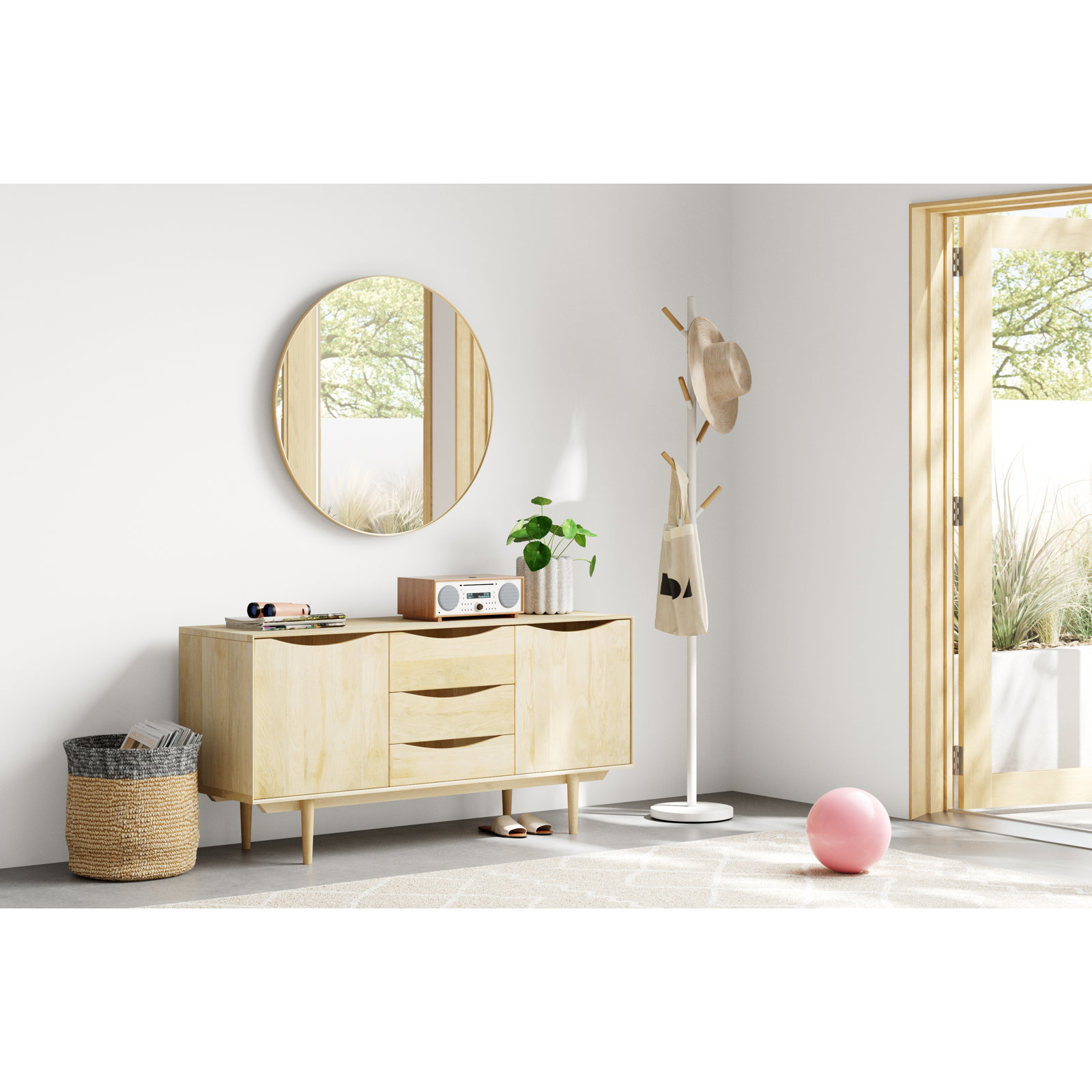 Eaton Round Mirror, Gold, 30" x 30"