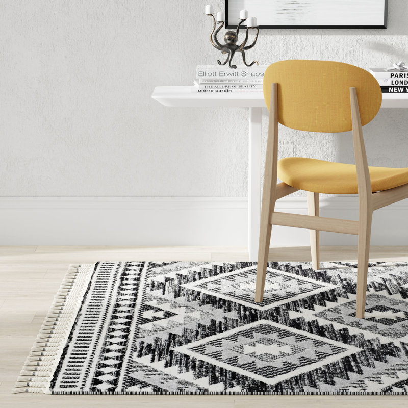 Kelana Area Rug, Runner 2'6" x 8'