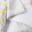 Très grand édredon, motif botanique moderne, jaune gris, poche latérale avec imprimé gris, poches de rangement supplémentaires-118642835