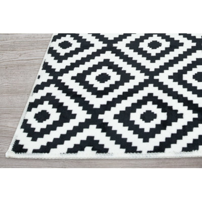 Owsley Geometric Shag Area Rug