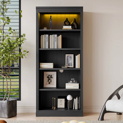 Bibliothèque de 83,4 po de hauteur avec bande lumineuse, étagères décoratives à 5 niveaux avec tablettes réglables, organisateur de rangement pour CD / livres / films, étagères de rangement autoportantes pour le salon, le bureau personnel, noir
