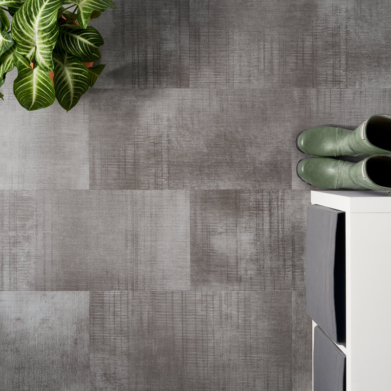 Vinyle abstrait Lungo LVT 0,08 po x l 12 po x L 24 po, Argent