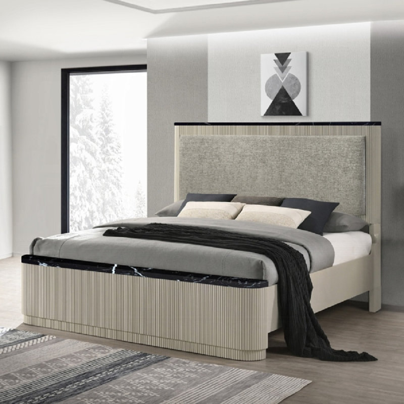 Travonte Eastern King Bed, King