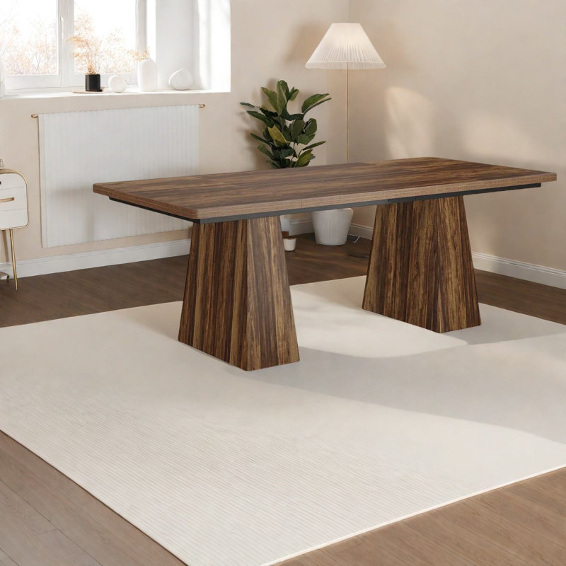 Table de salle à manger spacieuse, style rustique pour la maison et la cuisine