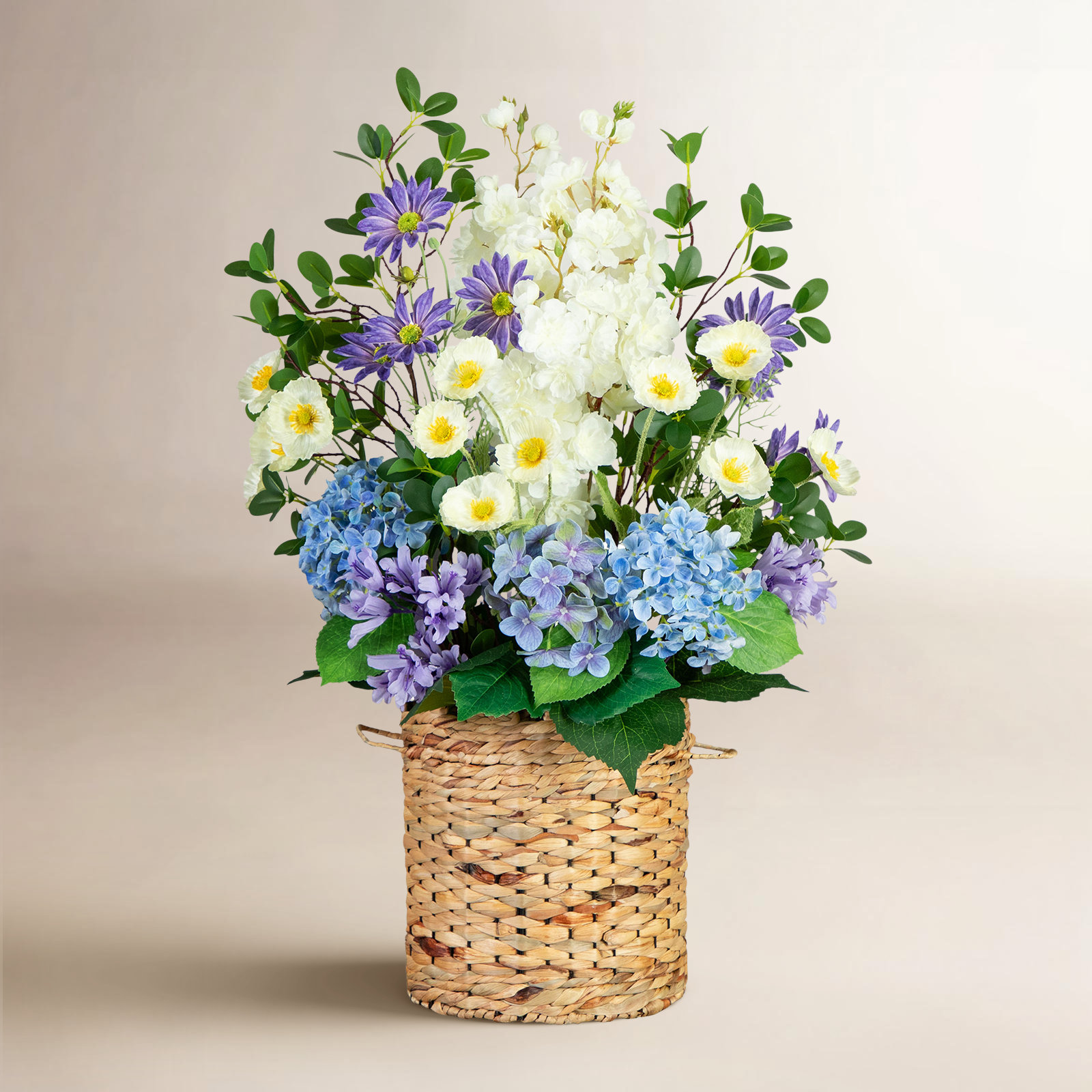 Vermehr Hydrangea Floral Arrangement