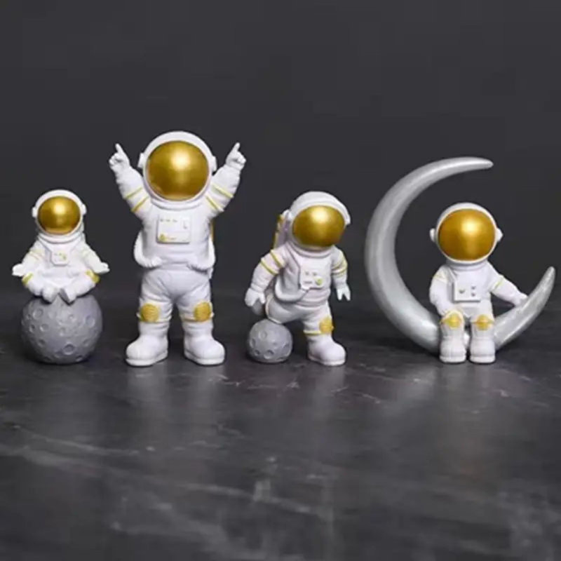 Figurines & Sculptures, Yellow