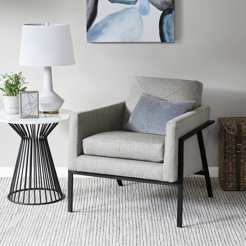 Fauteuil d'appoint gris, structure en bois massif et métal lié, coussin de siège amovible, mousse haute pour une assise et une détente de première classe, siège carré, assemblage facile de couleur grise, avec pieds, support, simple