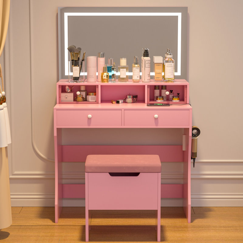 Vanity, Pink