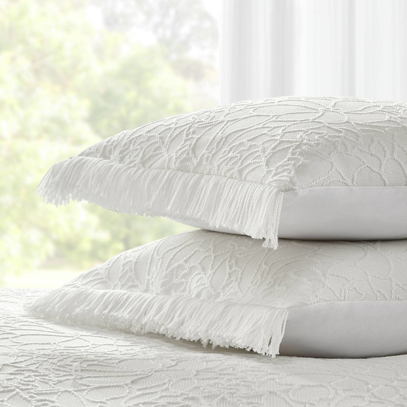 Grand couvre-lit 3 pièces à l'élégance florale, chenille avec bordure frangée, combinaison de coton doux et aéré, surdimensionné pour les nuits de détente, peluche standard, lit facile à nettoyer à la machine, élégant