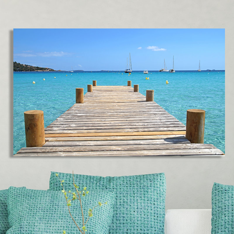 « pilier de bois sur la plage », reproduction de photo sur toile tendue, H 28 po x l 48 po x P 1,5 po