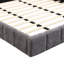 Lit tapissier élégant en chenille beige avec motif damier-108232521
