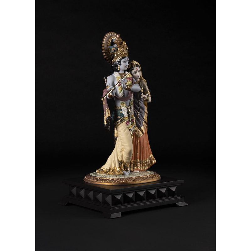 Radha Krishna Statue