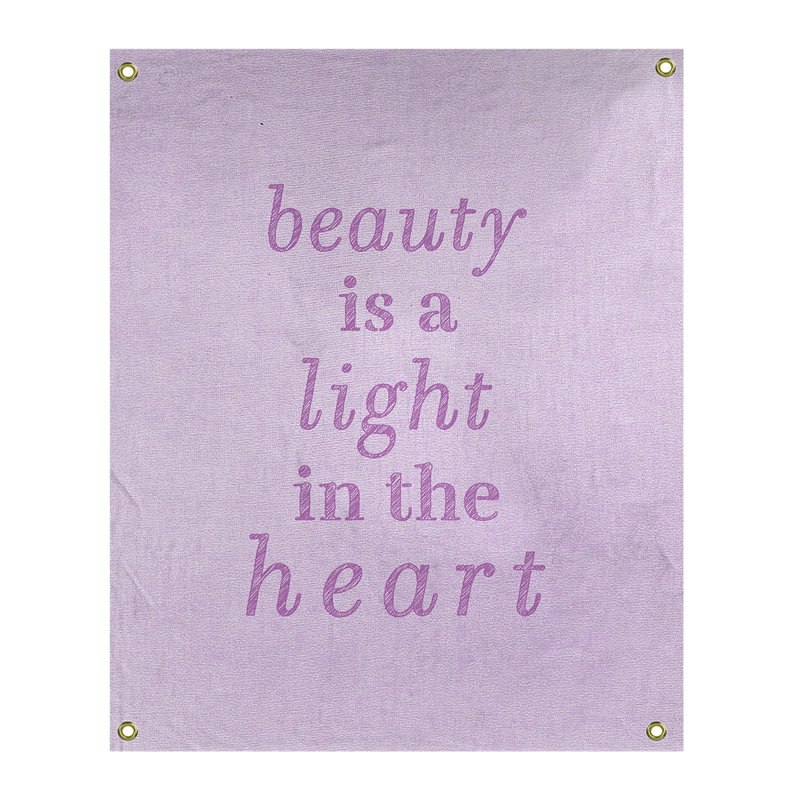 Tapisserie en polyester en citation de beauté, H 36 po x l 26 po, Violet