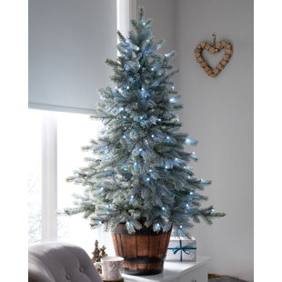 Snowy Flocked Tree, Artificial Christmas Tree