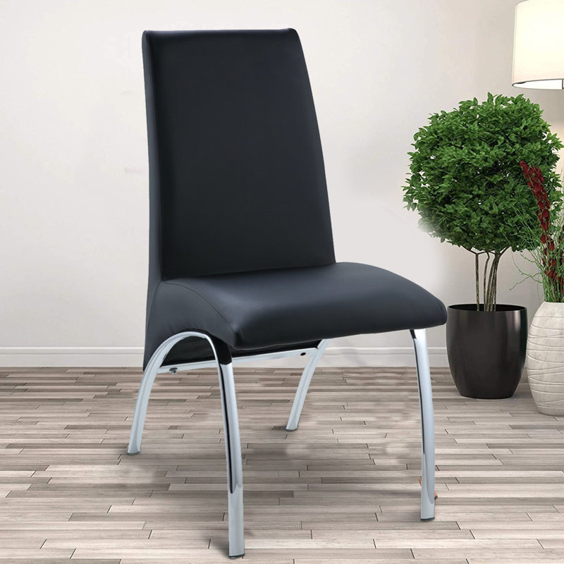 Chaise d'appoint en cuir Rungata