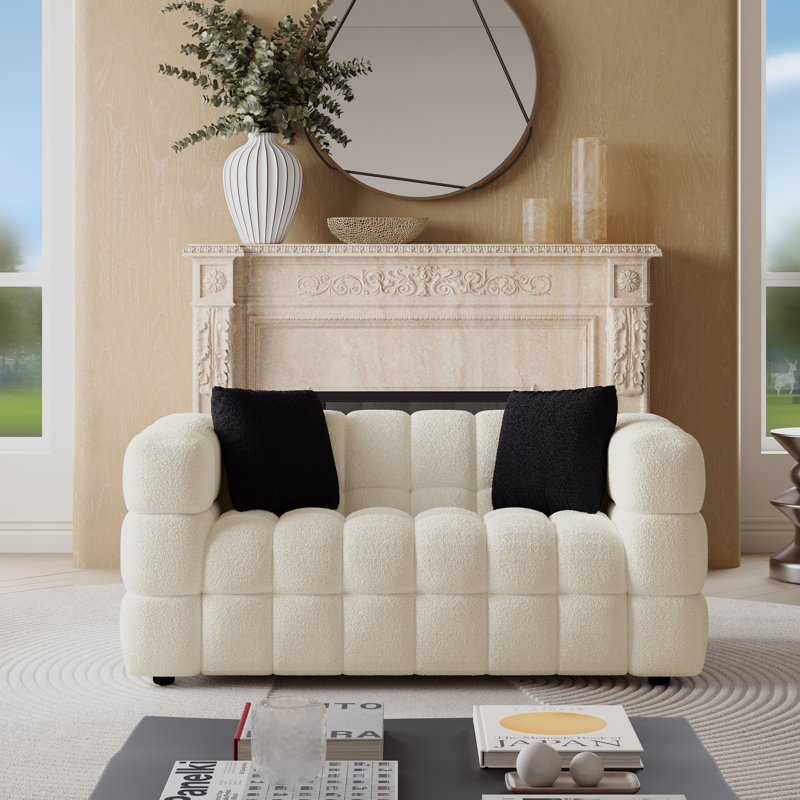 Canapé rembourré 61 po Monica, H 27 po x l 61 po x P 32 po, Beige