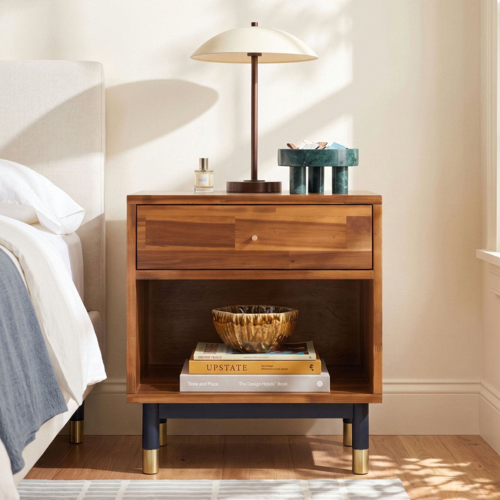 Dakota 20" Acacia End Table