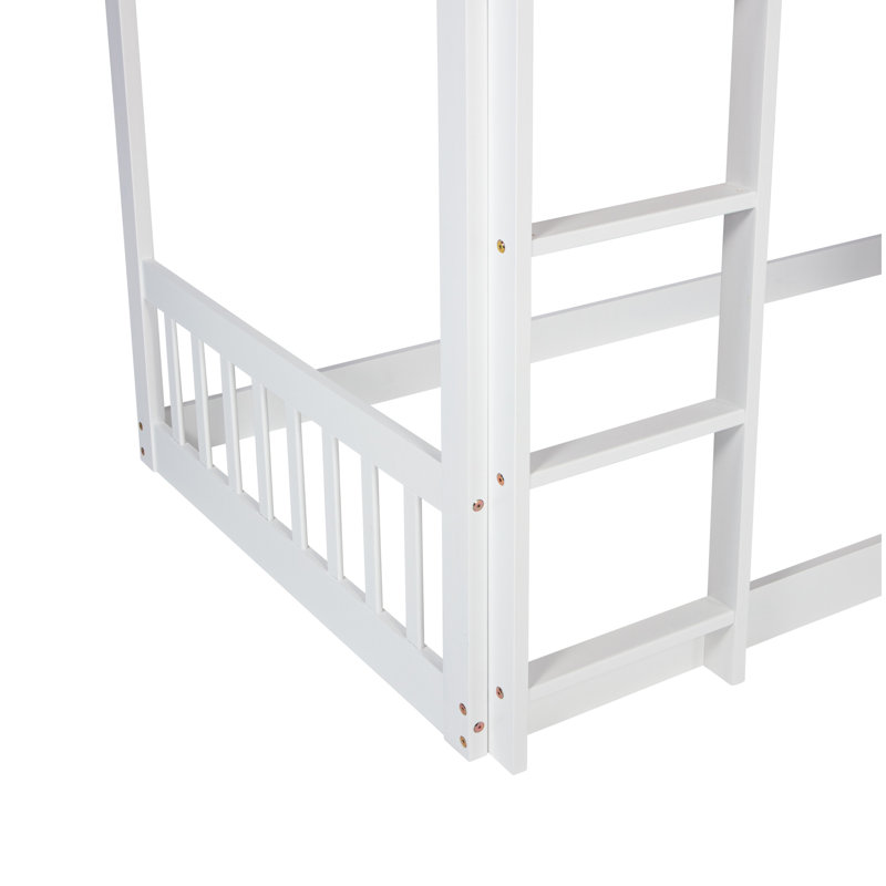 Lit superposé simple au-dessus du sol blanc avec maisonnette, rampe d'escalade - Pièce de chambre polyvalente et garde-corps paisibles