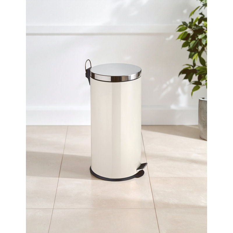 Steel Step On Kitchen Rubbish Bin, Creme