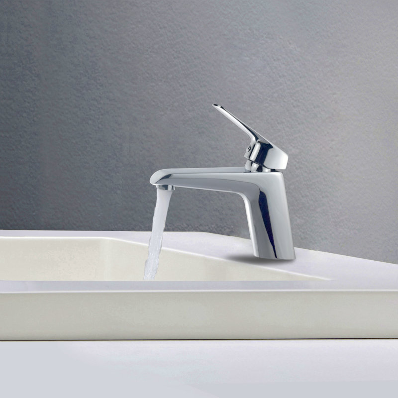 Lotus Single-handle Bathroom Faucet with Drain Assembly, Chrome
