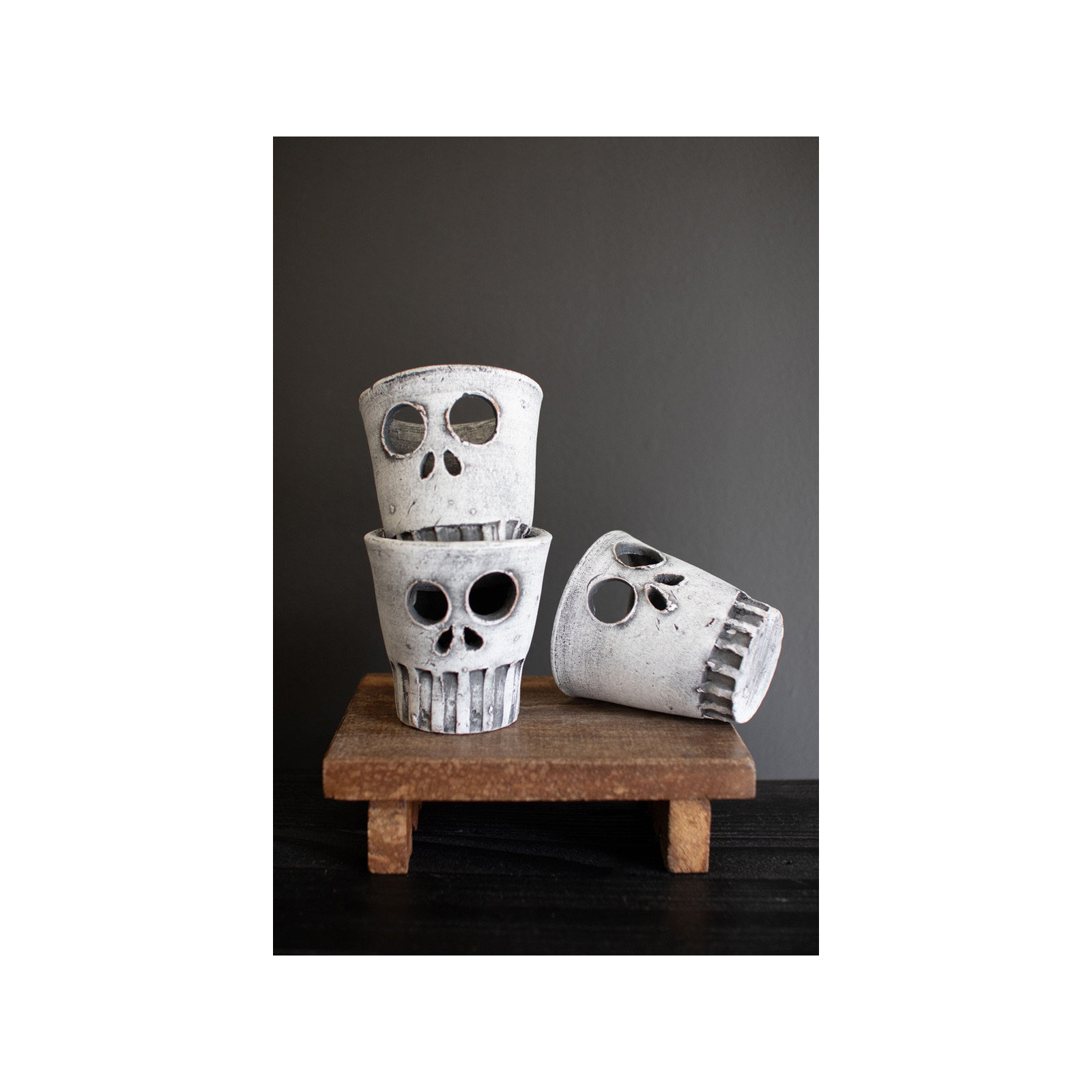SET OF THREE HALLOWEEN SKULL VASES