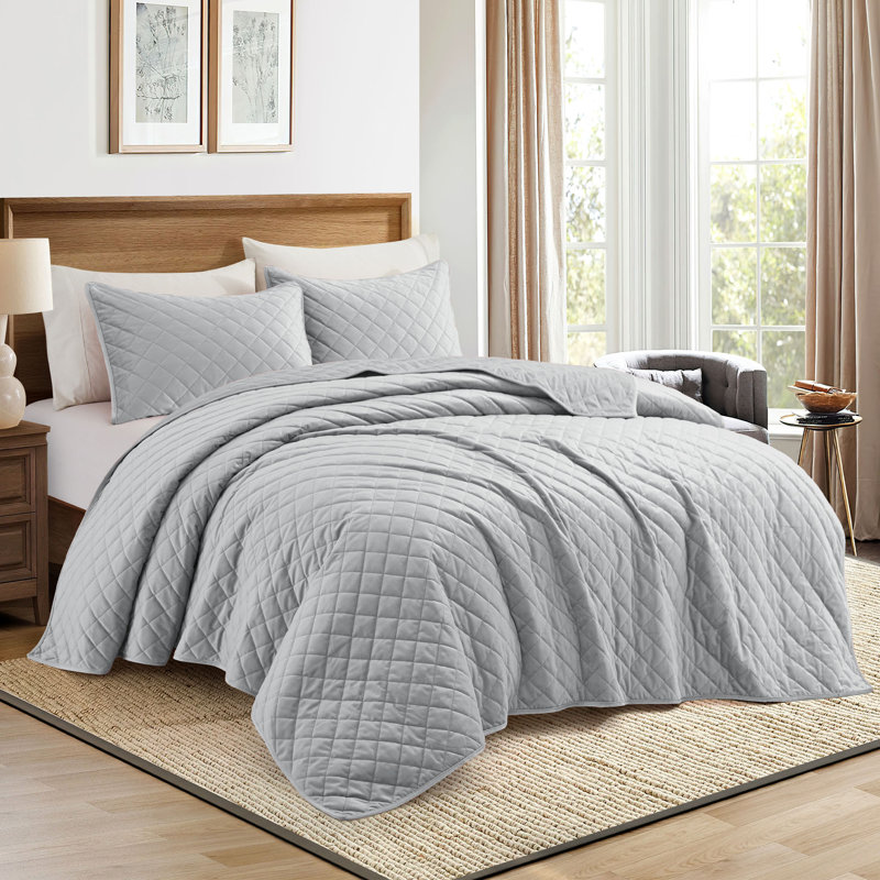Polyester Waffle Coverlet, Gray, King Size + 2 King Pillowcases