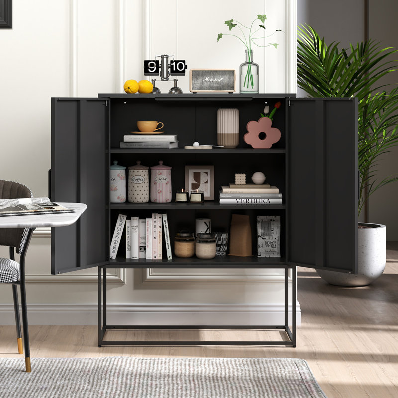 Buffet robuste en métal avec 2 tablettes