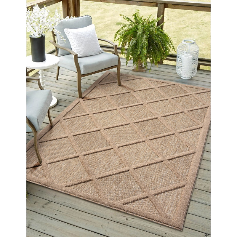 Nuraish Geometric Indoor / Outdoor Area Rug, Rectangle 140 x 200cm