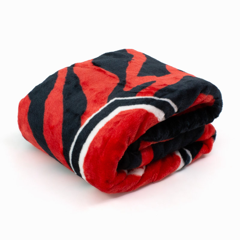 North Carolina State Wolfpack Red and Black Knitted Throw Blanket
