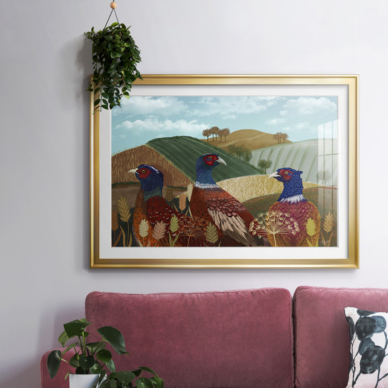 Trio de faisans dans un champ, impression sur papier, H 30 po x l 44 po x P 1,5 po, Or