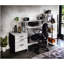 Bureau Nypho avec ports USB modernes et rangement spacieux, parfait pour la maison ou le bureau