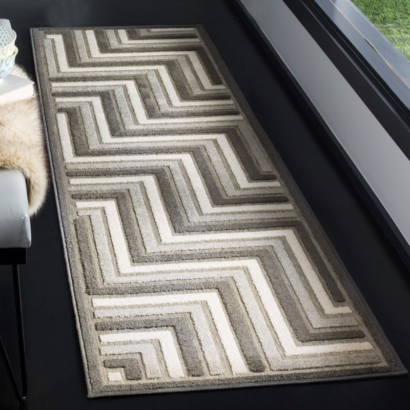Tapis gris à motif de chevrons Jevan, Tapis de couloir 2 pi 3 po x 8 pi