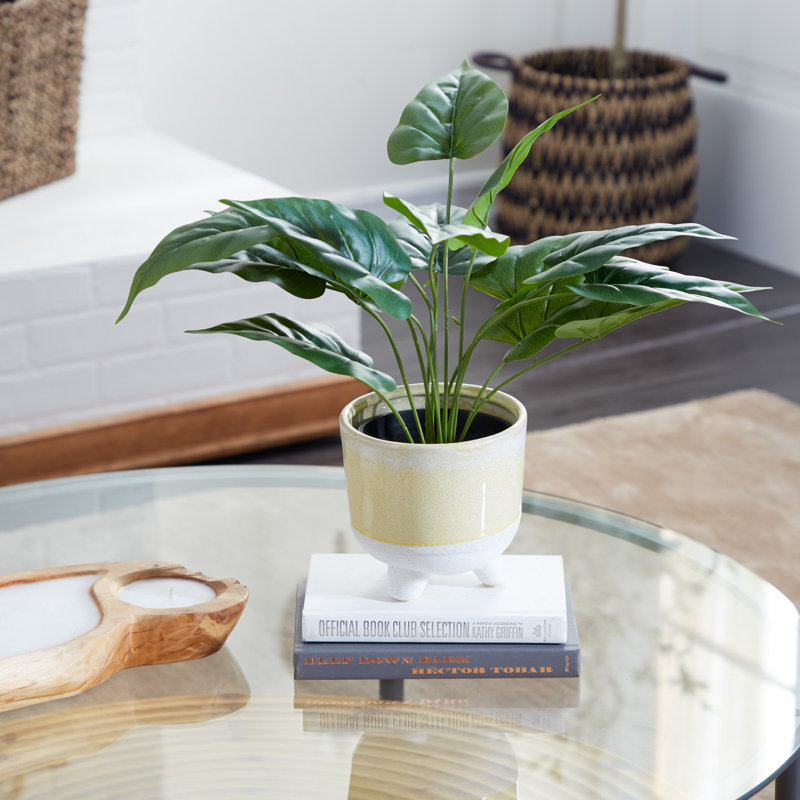 Plante à feuillage artificiel en pot