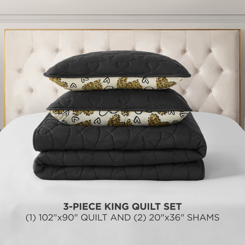 Juicy Couture Cheetah Doodle Hearts Quilt Set, King