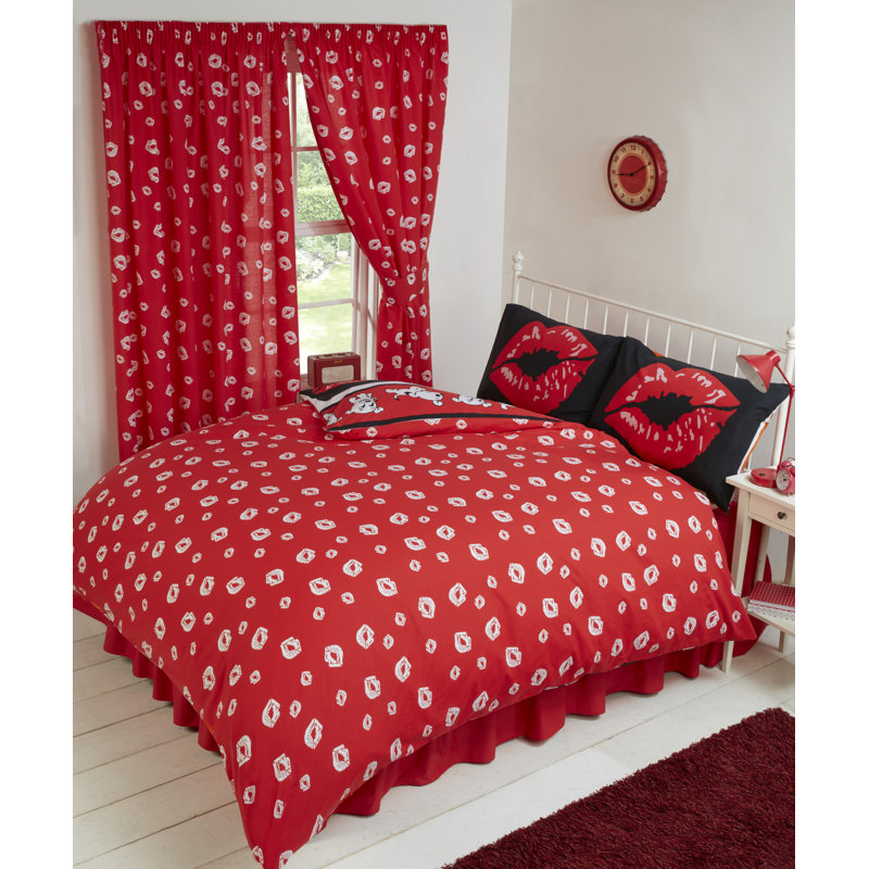 Betty Boop Picture Perfect Zuma Red/Black 68 TC Duvet Cover Set, Single Duvet Cover + 1 Standard Pillowcase