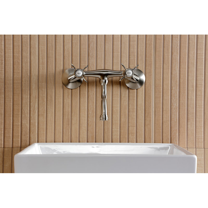 Robinet de salle de bain mural 2 trous Kingston Brass Essex, Nickel brossé