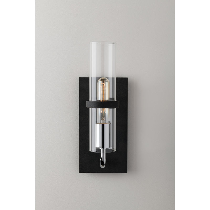 Xavier 1 - Light Armed Sconce