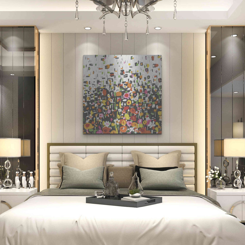«Flower Shower Crop» par Wild Apple Portfolio