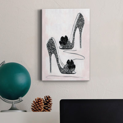 " Shoes That Dazzle I "