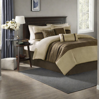 Luxurious 7-piece Bedding Set, Faux Suede Polyester, Transitional Style For Home Comfort