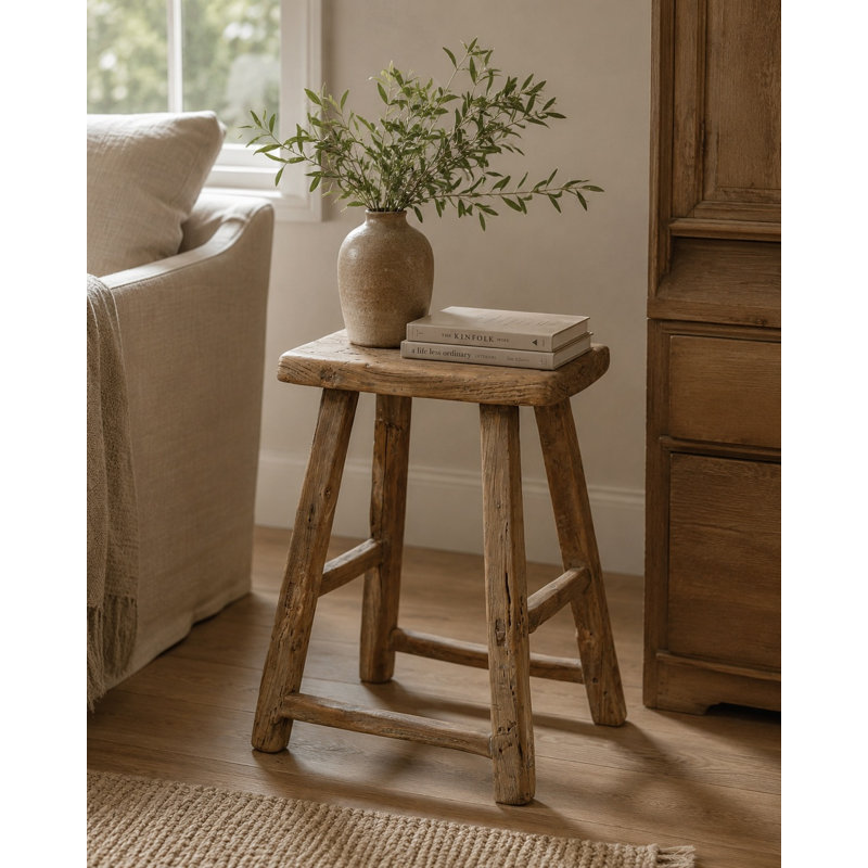 Tabouret en bois massif