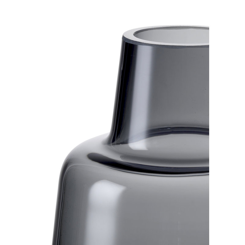 Vase de table en verre fait à la main Flora par Less Limits, Fumée, H 4,7 po x l 3,3 po x P 3,3 po