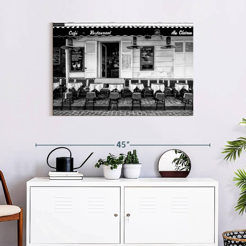 Lilie Paris Cafe Restaurant, 8" H x 12" W