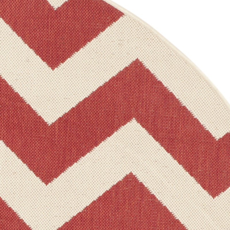 Vondrus Performance Chevron Indoor/Outdoor Area Rug, Round 7'1"