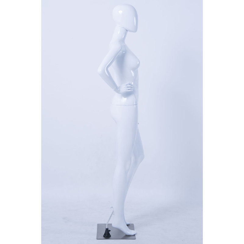 Altier Statue