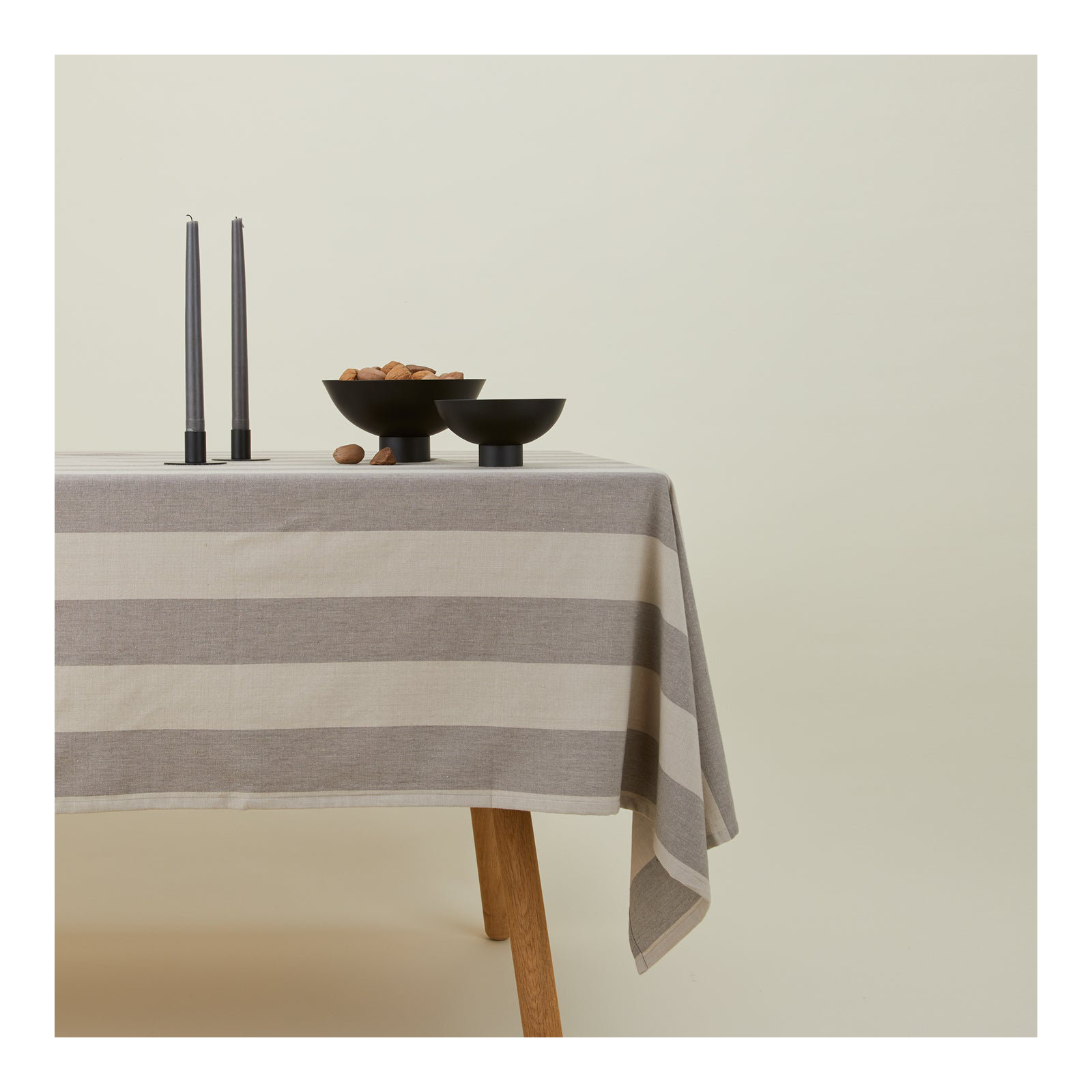 Essential Striped Tablecloth, Light Gray/Dark Gray