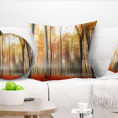 Coussin Leaves in Fall Landscape