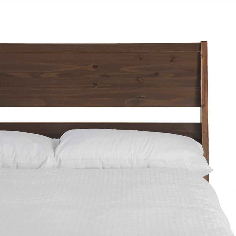 Grand lit plateforme en bois massif Brummitt, Noyer